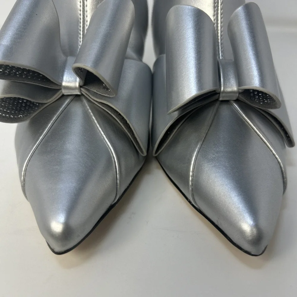 Coutgo Silver Bow Low Kitten Heel Ankle Booties Pointed Toe Women's Size 7 New